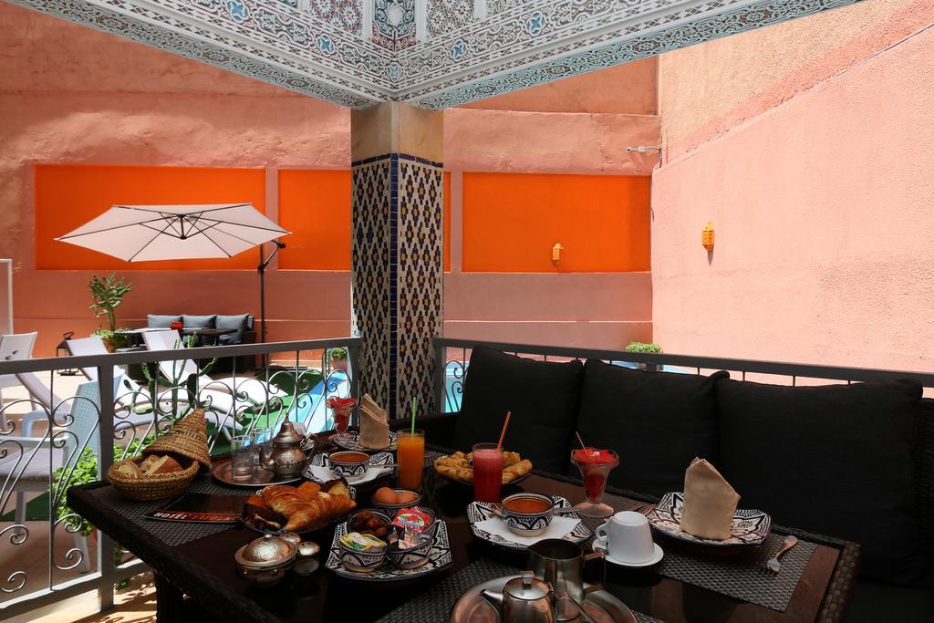 Hotel Tafoukt Marrakesh Esterno foto