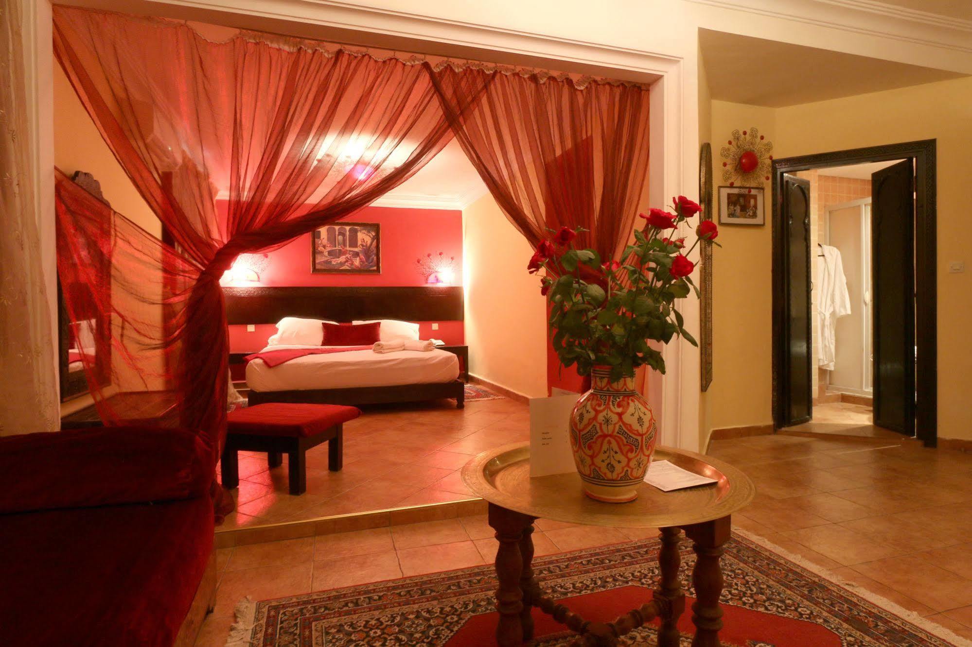 Hotel Tafoukt Marrakesh Esterno foto